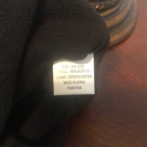 Warm hat - Picture 6 of 7